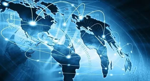 互聯網下半場 信息浮游中的自信重塑
